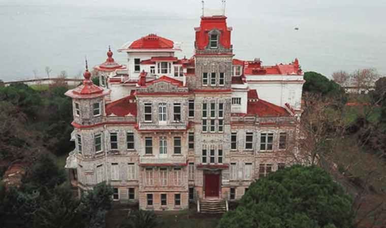 Продават обитавано от духове имение в Истанбул