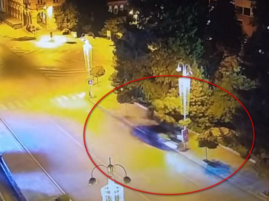 Полицейско синче е джигитът, помел с бясна скорост спирка във Велико Търново