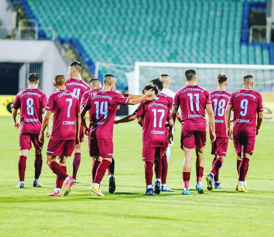 ЦСКА взима звезда на Септември