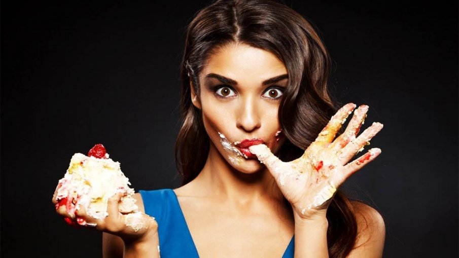 Тези храни и напитки отслабват имунитета през лятото, намалете ги