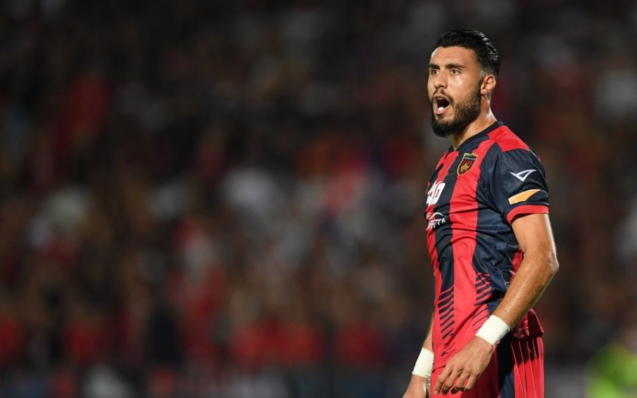 Италианец отряза Хебър