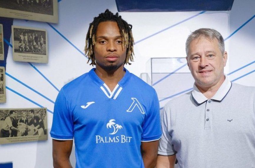 Левски се оглежда за нов защитник