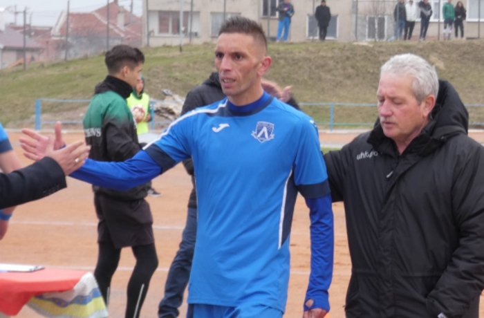 ЕКЗОТИЧНО: Мариян Огнянов отива да рита в Трета дивизия на Гърция