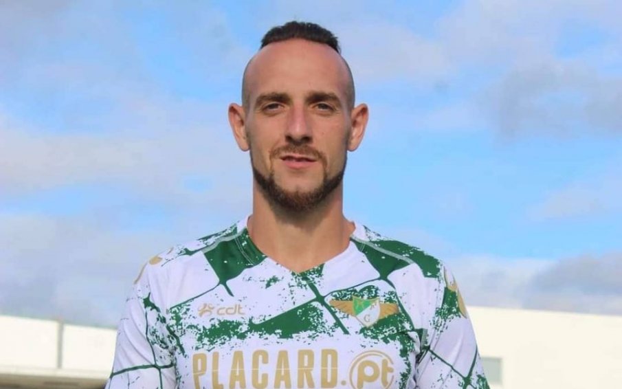 Стивън Петков смени отбора в Португалия
