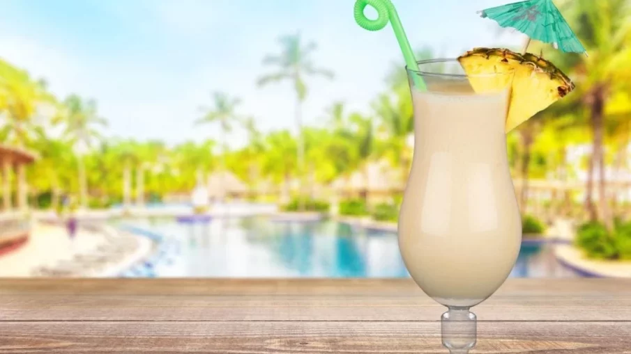 Koктейл уби ученик в известен курорт