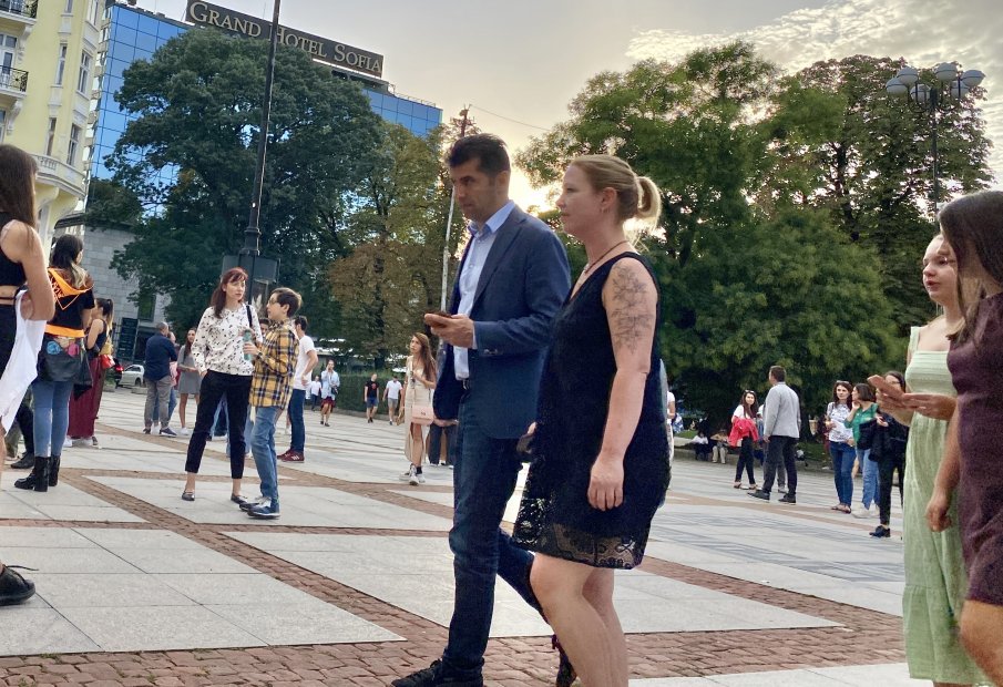 ГОРЕЩО В ПИК! Киро се хвали с Линда в социалните мрежи - предложи я за...