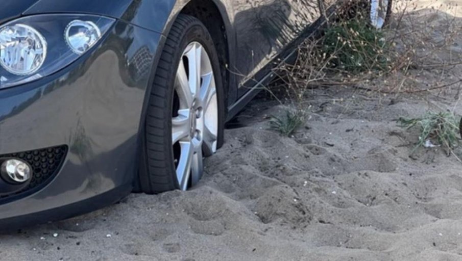 След гонка в Бургас: Дрогиран шофьор се заби на плажа в опит да избяга