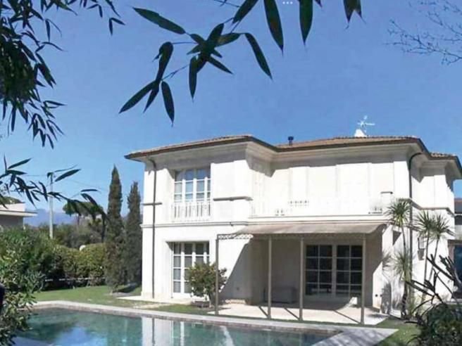 Зеленски пуснал под наем руснаци в шикарната си вила в Италия