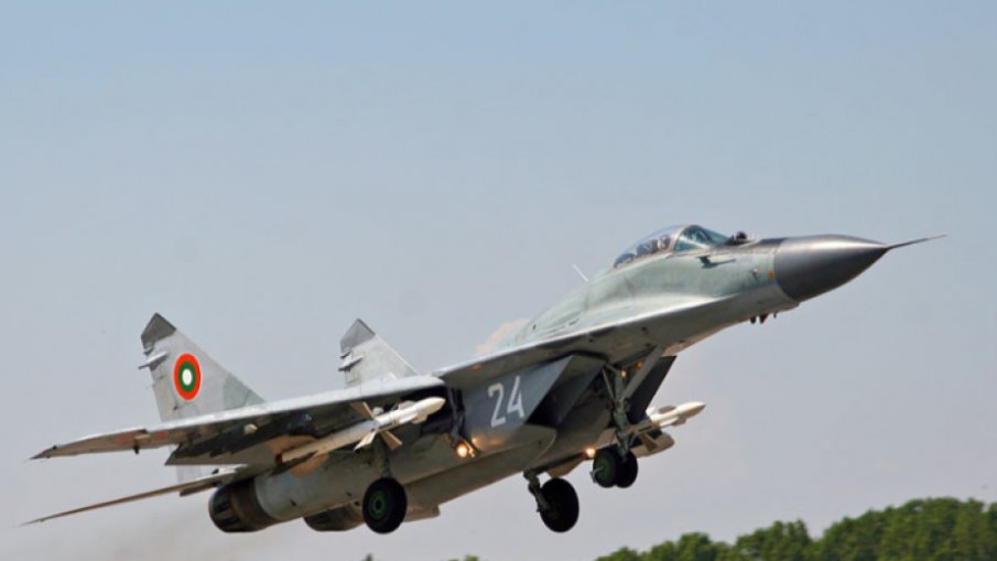 Русия е заплашила директно Франция, че ще сваля нейни самолети в Черно море