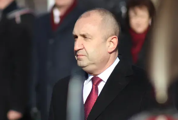 Радев ще участва в траурната церемония за погребението на кралица Елизабет II