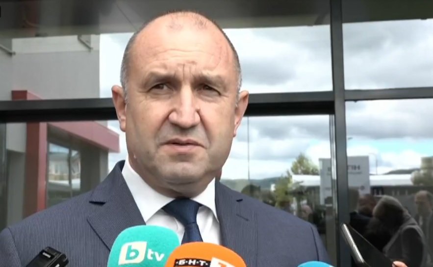 ИЗВЪНРЕДНО! Радев пак подпука Киро и Асен: Премахваме неефективната практика да се договарят танкери без търг, без да се знае кой и как определя доставчика и цената