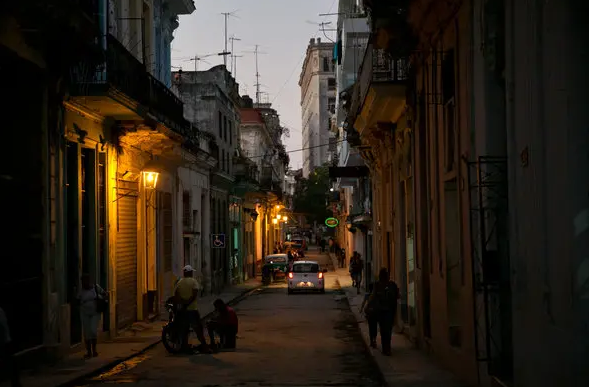 Куба потъна в мрак