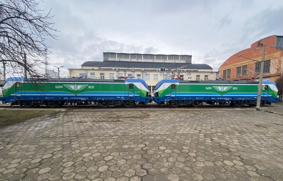 Шест локомотива „Смартрон“ ще бъдат поетапно пуснати в движение