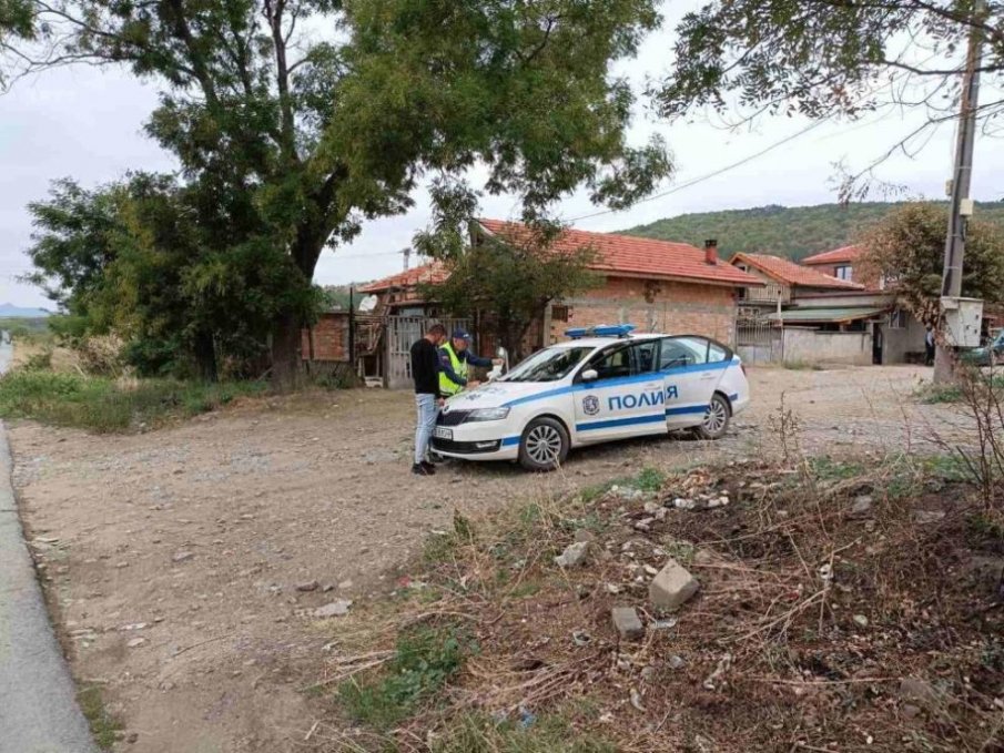 Мъж блъсна две жени в Севлиевско, има пострадали