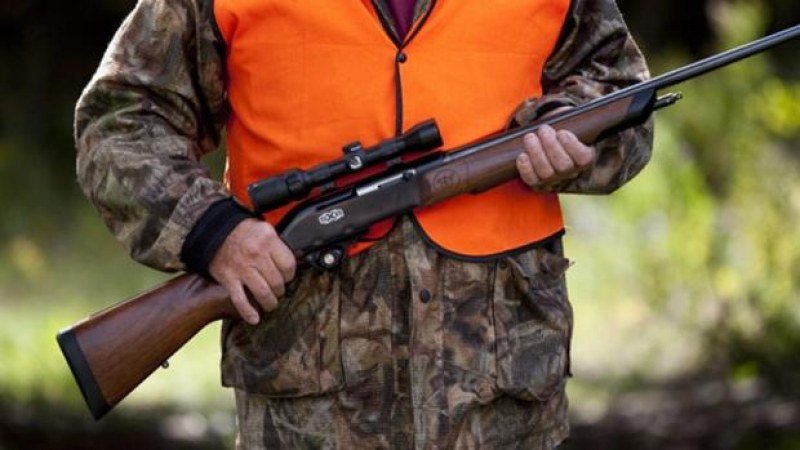 ЛОВДЖИИ НА БУНТ: Европа иска да ни вземе пушките