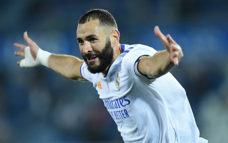 Карим Бензема поздрави нападател на ЦСКА (ВИДЕО)