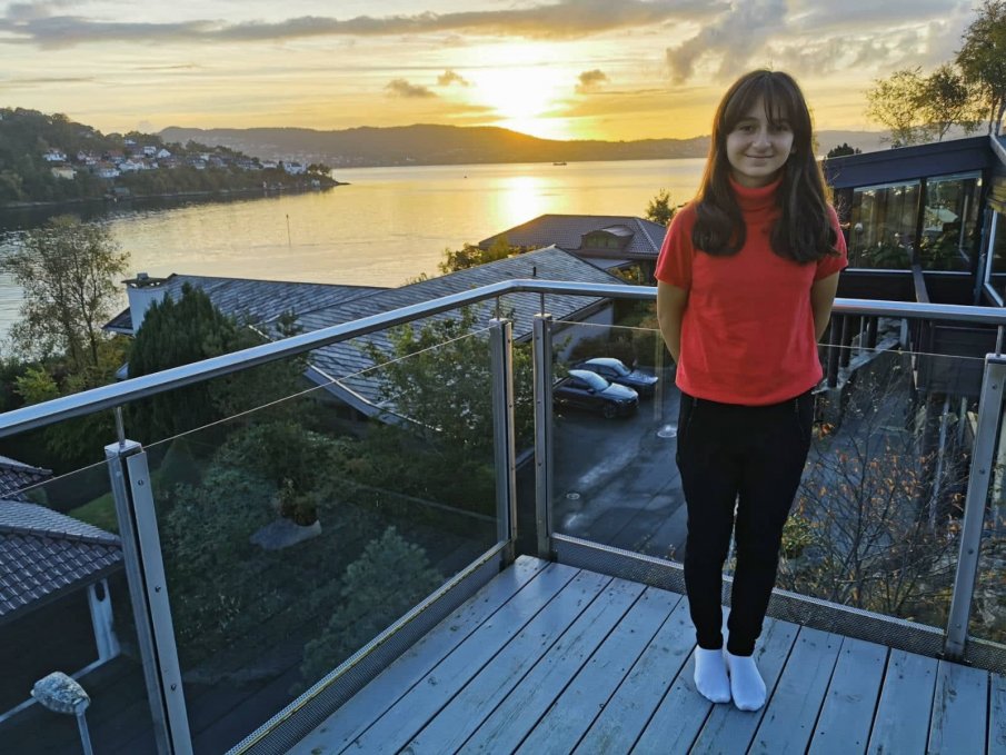 ГОРДОСТ! Талантливо българче от Норвегия нарисува Райна Княгиня (СНИМКА)