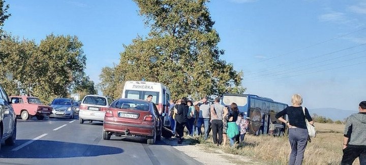 Правят пътя убиец Пловдив-Карлово с две платна по две ленти