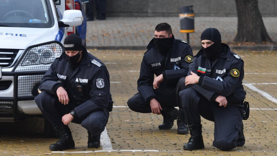 Протести за актуални заплати зреят в МВР