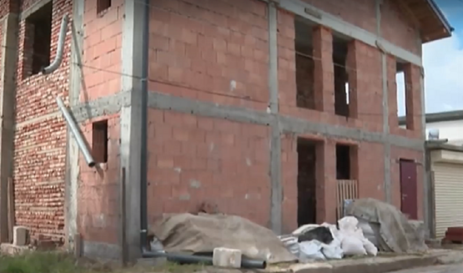 НОВА СХЕМА: Семейства дават десетки хиляди левове за нов дом, строителят изчезнал