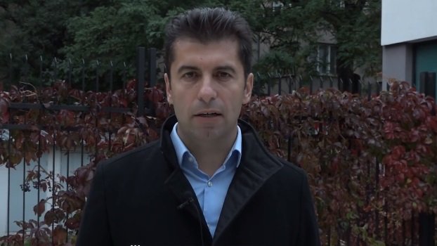 Кирил Петков призова служебното правителство и службите моментално да проверят българската следа във взривяването на Кримския мост (ВИДЕО)