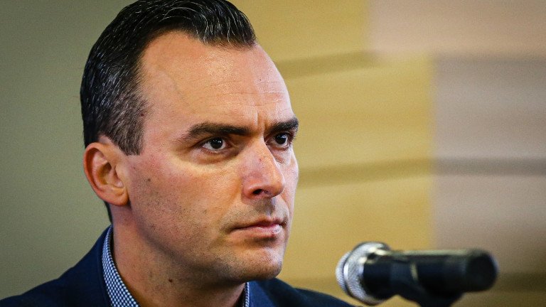 ТРУС НА ГЕРЕНА: Шеф на Левски хвърли оставка