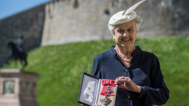 Почина една от последните звезди от Златната ера на Холивуд