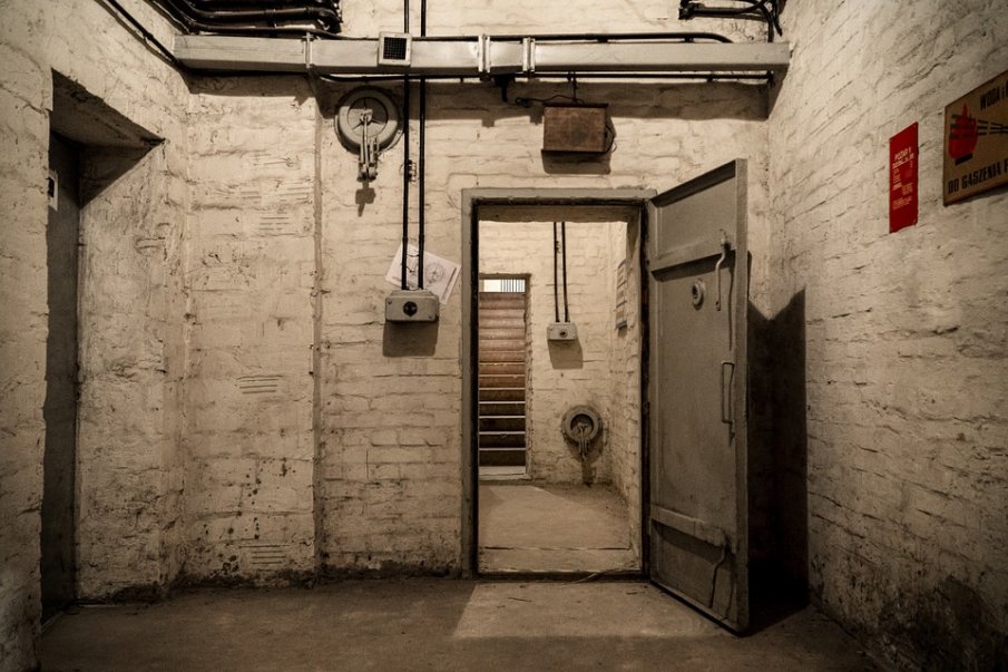 Полша започва да проверява бомбоубежищата си