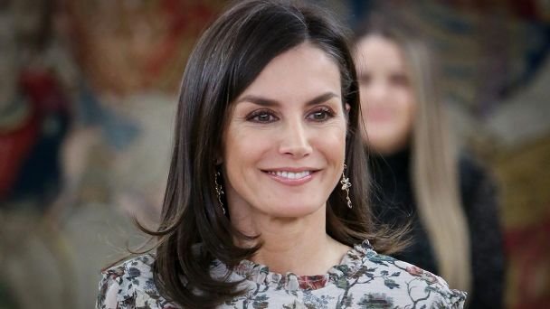 Кралица Летисия е ослепителна в рокля за... 200 лева