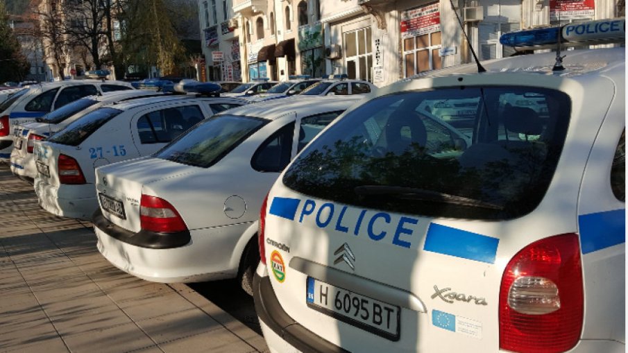 Трактор се блъсна в камион, направи го на хармоника