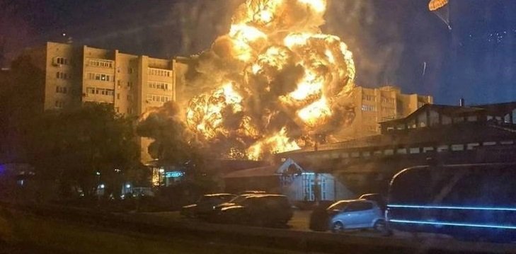 ТРАГЕДИЯ: Изтребител Су-34 за заби в жилищен блок в Русия