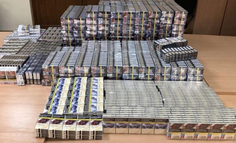 НОВ РЕКОРД: Близо 54 хил. къса цигари спипани в багаж на Летище Варна