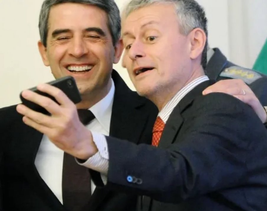 ПЪРВО В ПИК: Контактьорите Плевнелиев - Паси с провал още първия ден