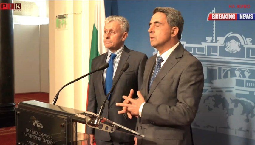 ПИК TV: Плевнелиев и Паси с първи коментар за договорките с партиите - в декларация се осъждат опитите за президентска република. Бившият президент удари Киро: Стигнахме до падение - действащ премиер да арестува своя опонент (ОБНОВЕНА)
