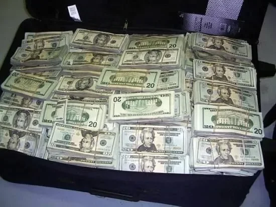 Кога човек е неприлично богат