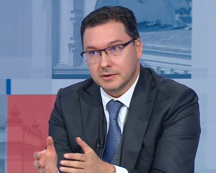 Даниел Митов: Готови сме с конструкцията на кабинета