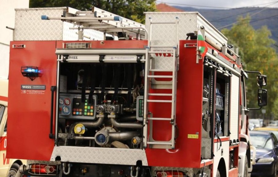 Пожар лумна в софийския квартал Малашевци, обгорели са автобуси