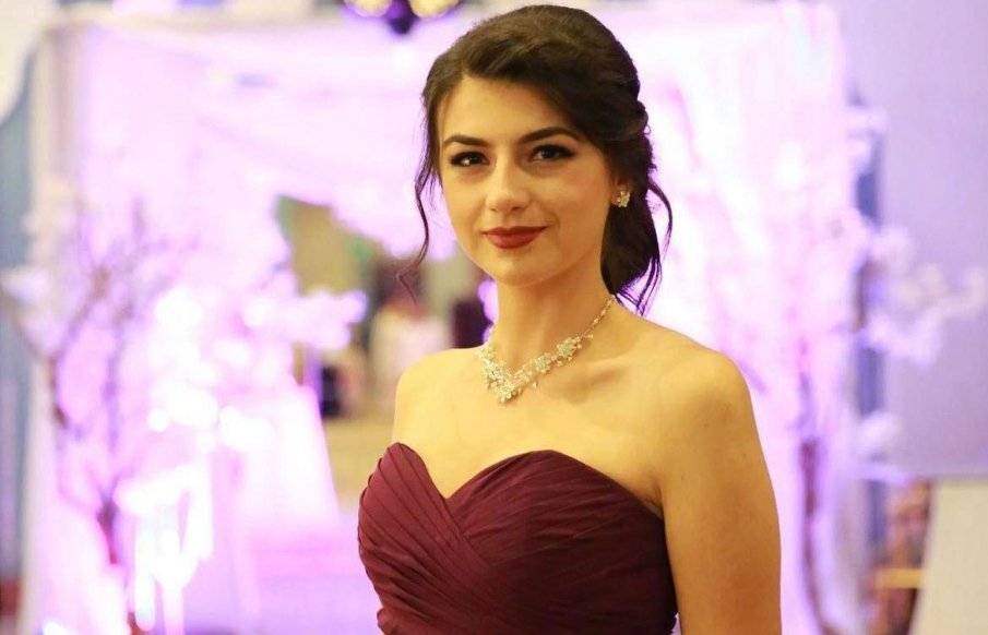 САМО В ПИК И РЕТРО: Невярната Лена се върна при годеника (СНИМКА)