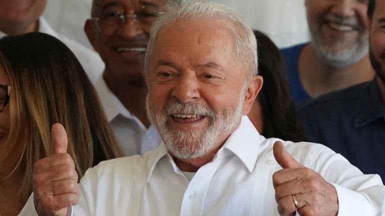 Лула да Силва спечели президентските избори в Бразилия
