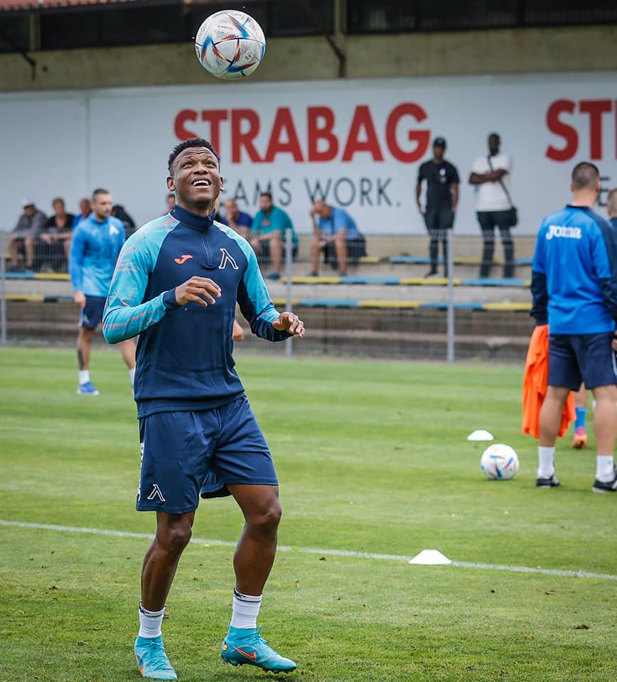 Бурсаспор задлъжня със 152 хил. евро на нов в Левски