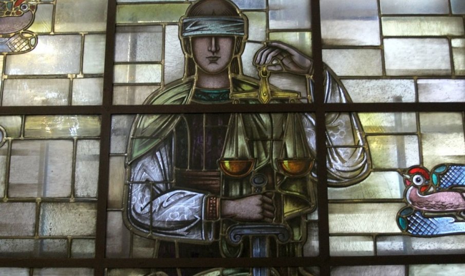 Четирима застрашени магистрати са под охрана