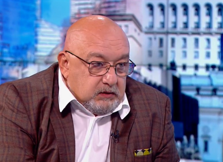 Красен Кралев: Странно ми е като говорим за Хартиена коалиция, а не за Коалиция на мадуровките Красен Кралев: Странно ми е като говорим за Хартиена коалиция, а не за Коалиция на мадуровките