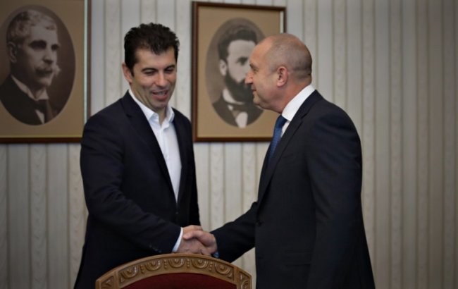 ПЪРВО В ПИК TV! Кирил и Асен след консултацията при Радев хладни и към журналистите: Ще бъдем най-предвидимата опозиция, ГЕРБ ще знаят за какво ще ги подкрепяме (ОБНОВЕНА)