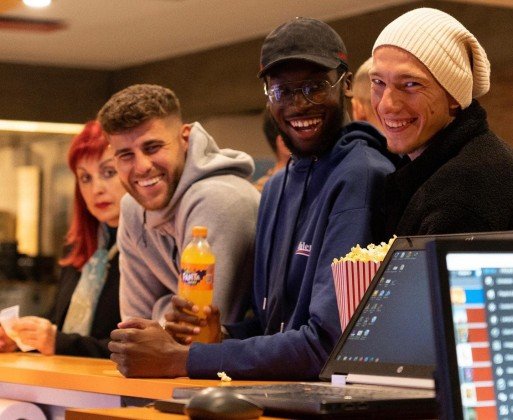 В Ботев (Пд) сплотяват колектива на кино