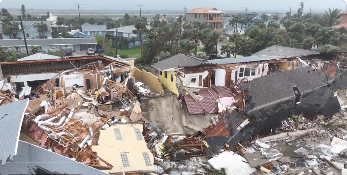Ураганът Никол погуби двама души във Флорида (ВИДЕО)