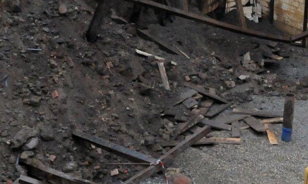 Сринала се пръст уби мъж при поставяне на тръби в Кърджали 