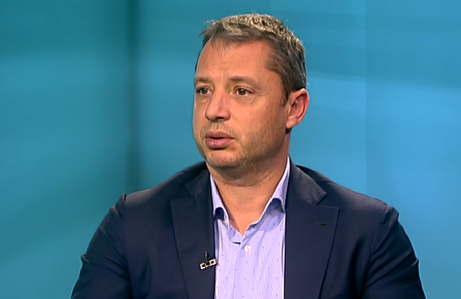 Делян Добрев: България ще затваря въглищни централи и ще купува батерии