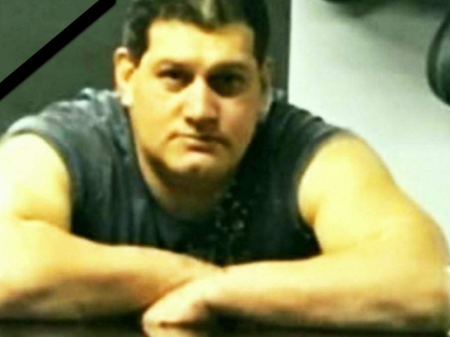 ВРАЦА ПОТЪНА В СКРЪБ: Почина Митко Чейнджа