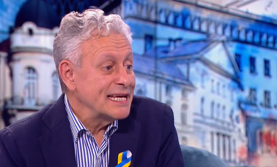 Контактьорът Паси: Какво има толкова да се дели между ГЕРБ и ПП, че да не могат да продължат напред и да си подадат ръка