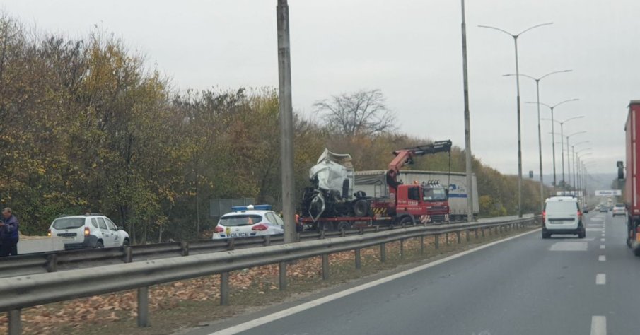 Временно затварят магистрала „Хемус“ при входа на София